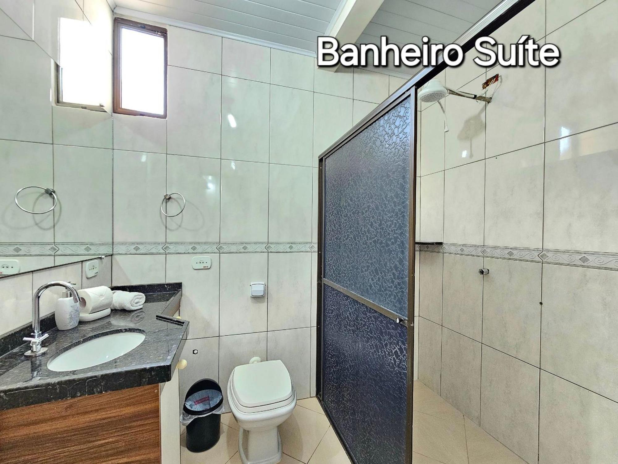 Casa 4 Quartos C Piscina 20 Min Dos Atrativos *